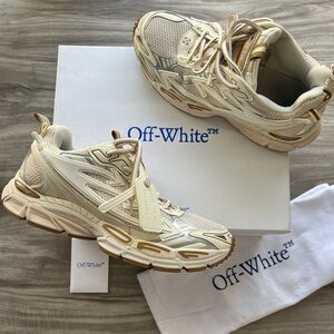 Off-White Be Right Back Size 10 Men’s/ 11  Womens (EU 41)